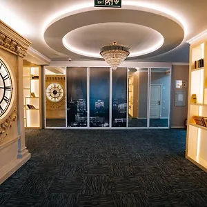 4* Otel The Clocktower
